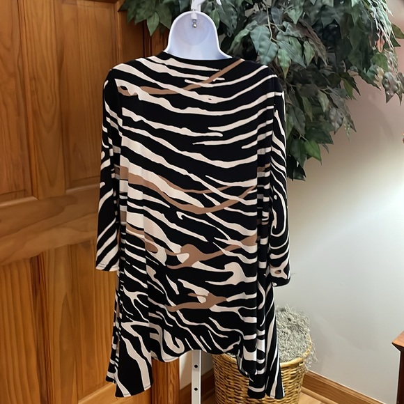 Alfani Tunic, Animal Print, Size L - Picture 2 of 6